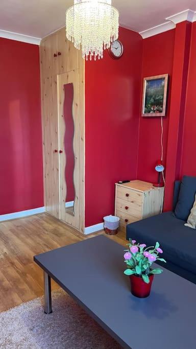 Palaz 6 - 2 Bedroom Flat Edmonton Kültér fotó